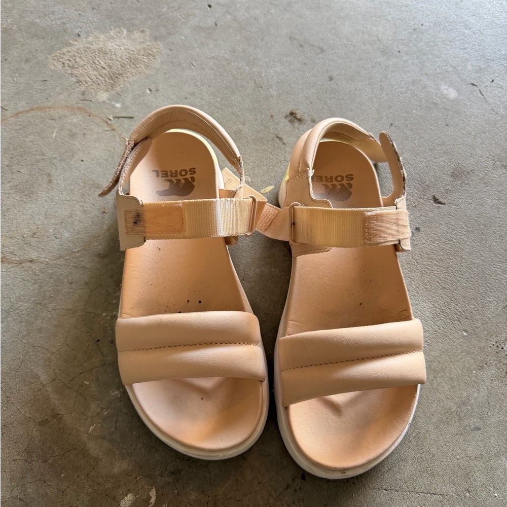 Sorel peach sandals
